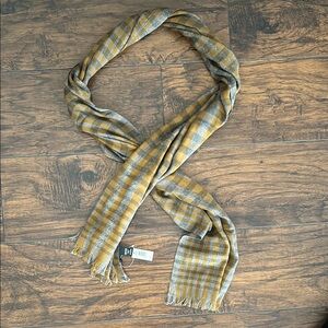 NWT Banana Republic scarf